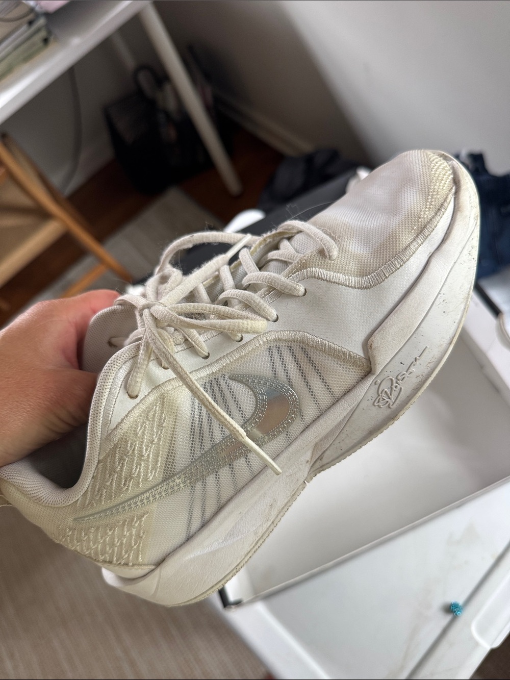 Nike ACG Kids White Cream Low-Top Sneakers